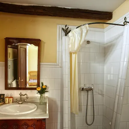 Ibarra Zalla 호텔 3*