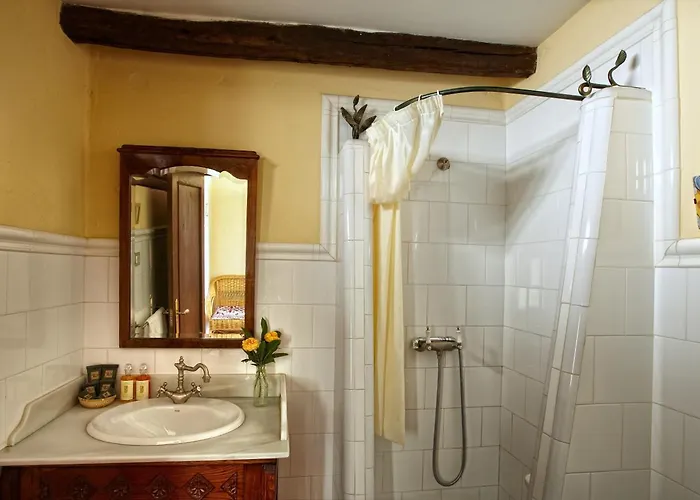 Ibarra Zalla Hotel 3*