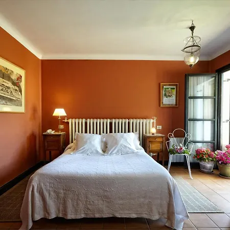 Ibarra Hotel Llantada